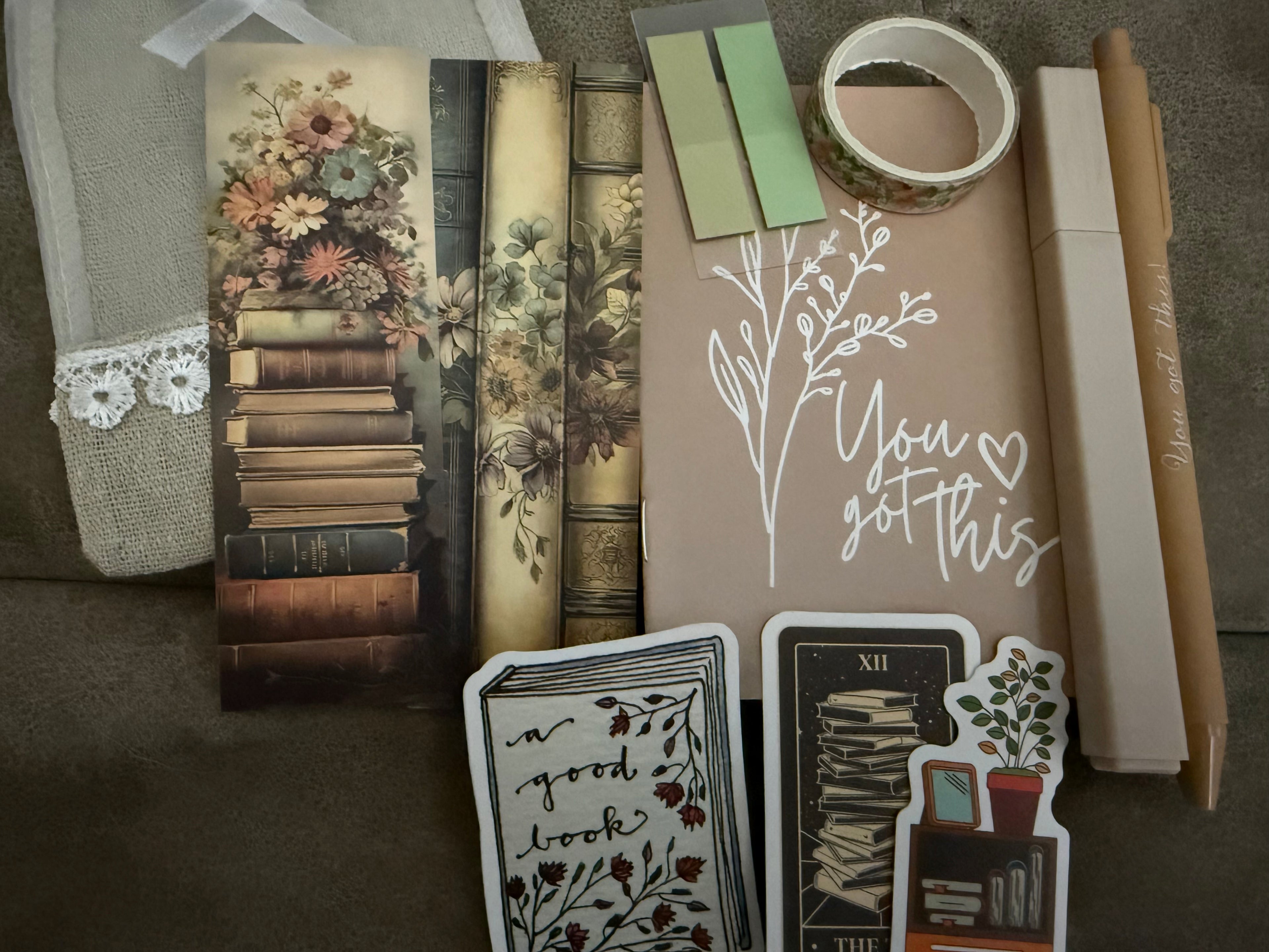Mini Bookish Bundles